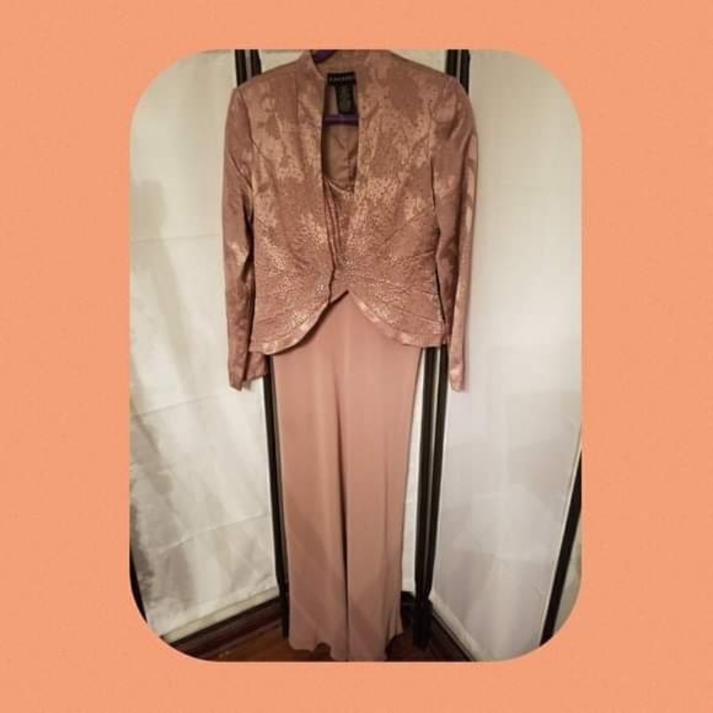 Cachet 2 PC Evening Dress